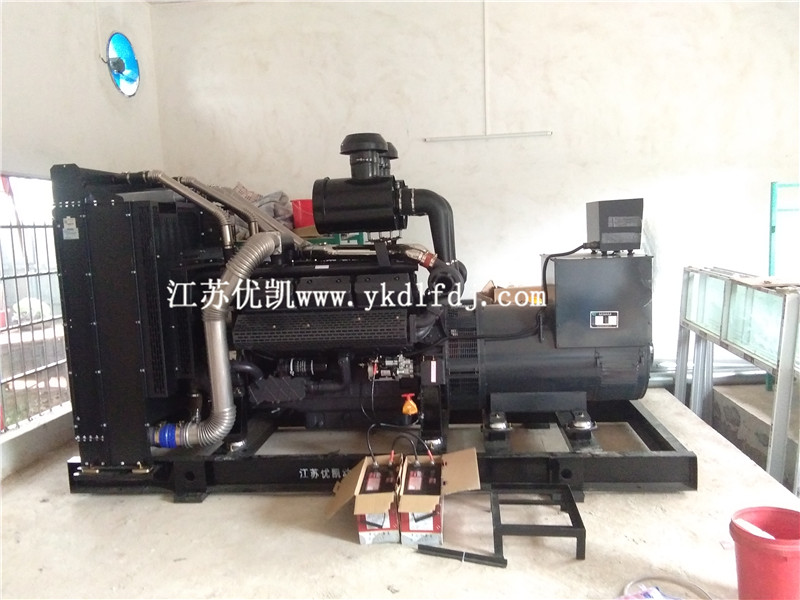 2021年5月17日，600KW上柴發(fā)電機組交付廣西欽州某養(yǎng)豬場使用