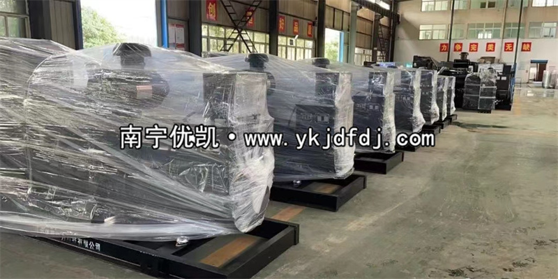 2022年7月28日，多臺(tái)上柴發(fā)電機(jī)組發(fā)貨某高速公路服務(wù)區(qū)