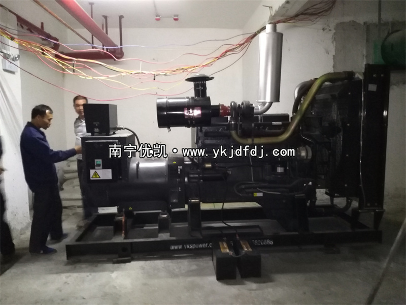 2022年8月3日，300KW凱普發(fā)電機(jī)組安裝調(diào)試現(xiàn)場(chǎng)