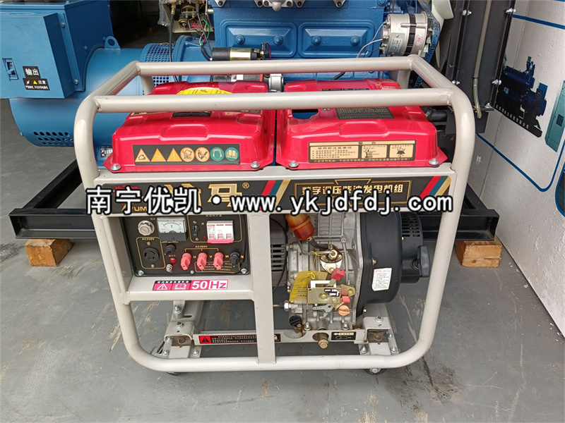 2022年10月29日，客戶(hù)到南寧店面自提10kw柴油發(fā)電機(jī)組