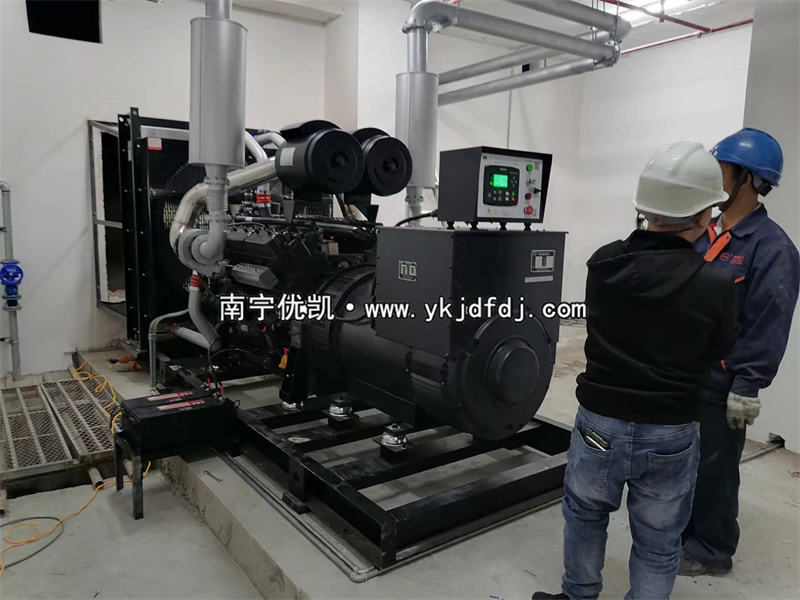 2023年11月17日，河池宜州項目550kw凱普柴油發(fā)電機組安裝調(diào)試