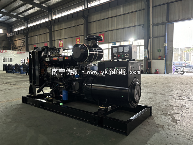 2025年3月13日，120kw濰坊雷納柴油發(fā)電機(jī)組裝車發(fā)貨